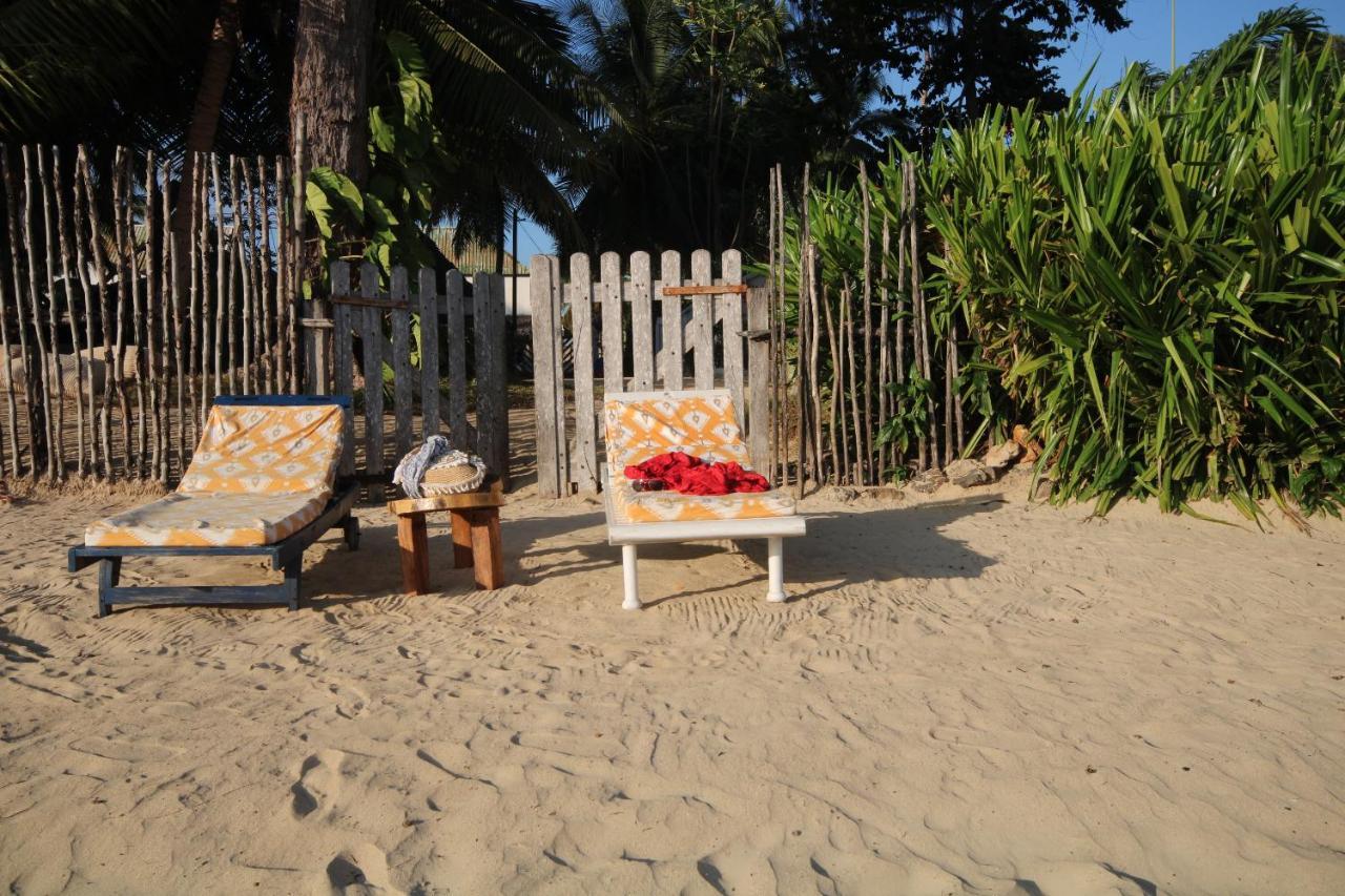 Madirokely House Nosy Be Villa อัมบาโตโลกา ภายนอก รูปภาพ