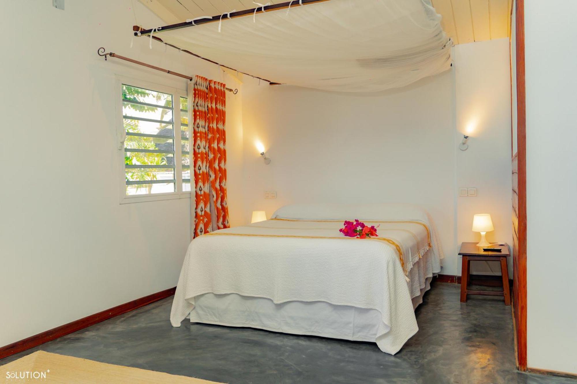 Madirokely House Nosy Be Villa อัมบาโตโลกา ภายนอก รูปภาพ